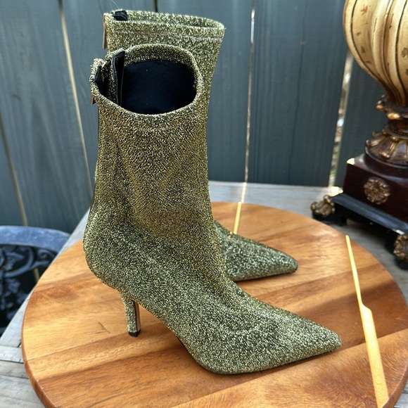Newish Marc Fisher LTD Breezy Gold Glitter Boots - Sz 5M - Picture 5 of 11